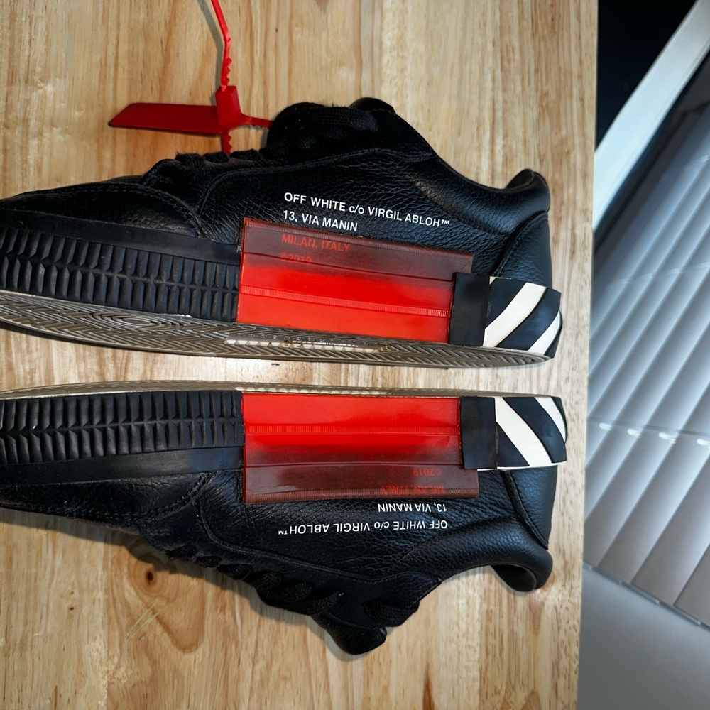 Off-White Black and Red Sneakers Sleek Streetwear